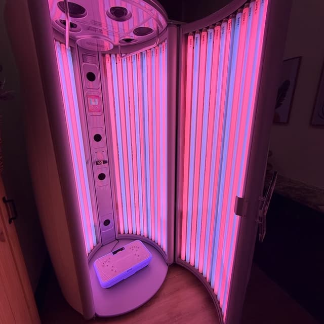 Bronze 10 Pack at HoneyGlow Lounge in Franklinton, NC
